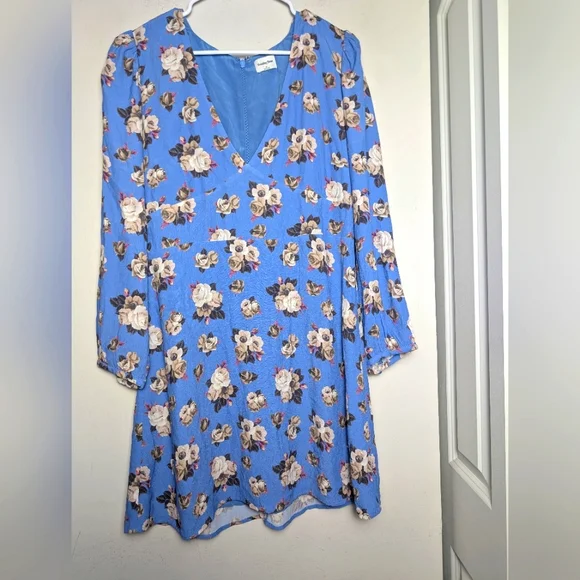 aritzia blue floral dress Aya Muse Blue Orca Maxi Long Sleeve Dress